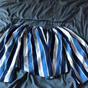 Urban Heritage Off the Shoulder Long Sleeves